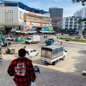 Meet your Posher, Vi